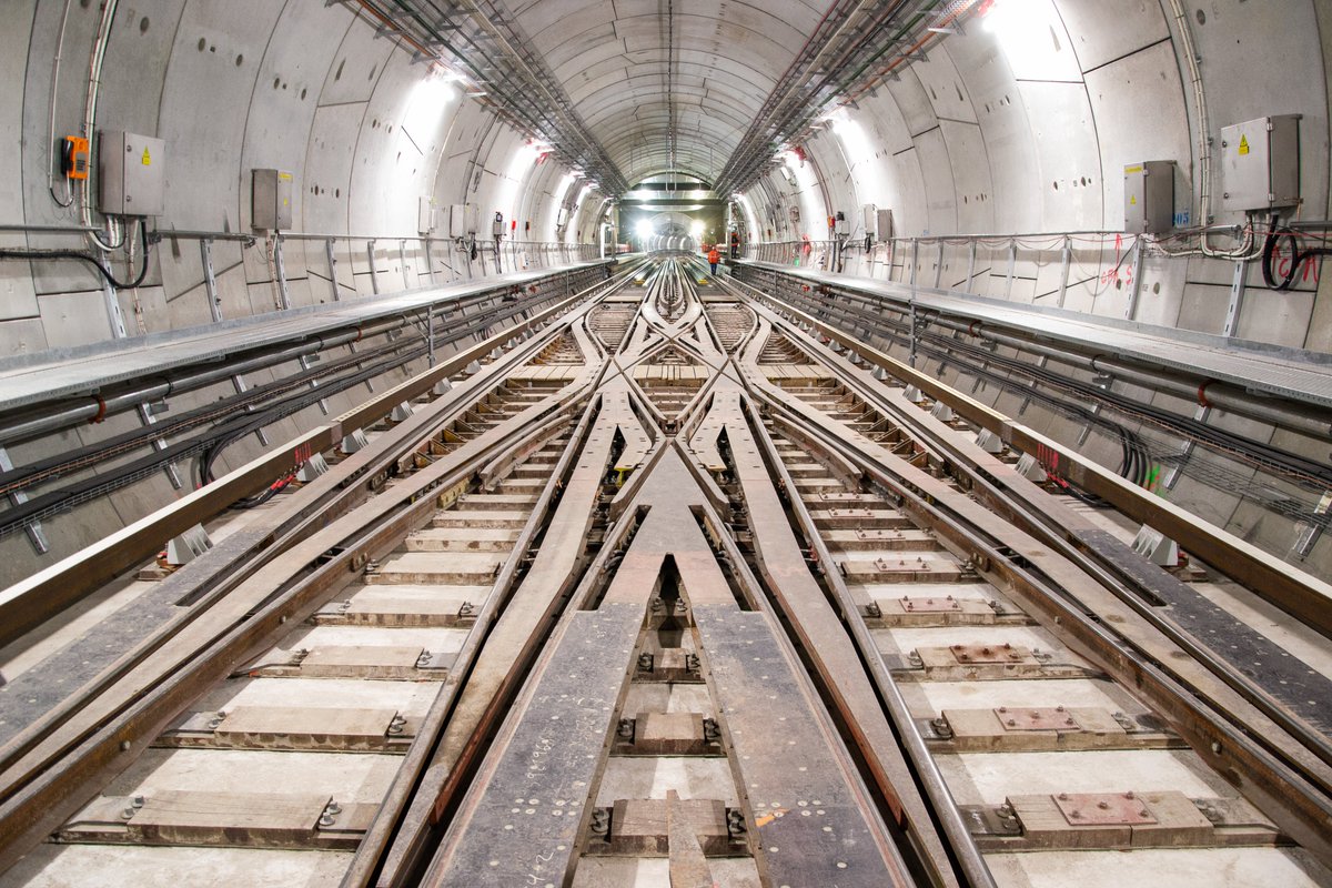 ProlongMetroB's tweet photo. 🔥 Le nouveau terrain de jeu des MPL 16 est fin prêt

Les essais de mise sous tension des voies ont démarré cette semaine

Suivez le fil, on vous met au courant avec ce petit thread (vous l’avez ? 😋) ⤵ https://t.co/T3rtTmuDkO