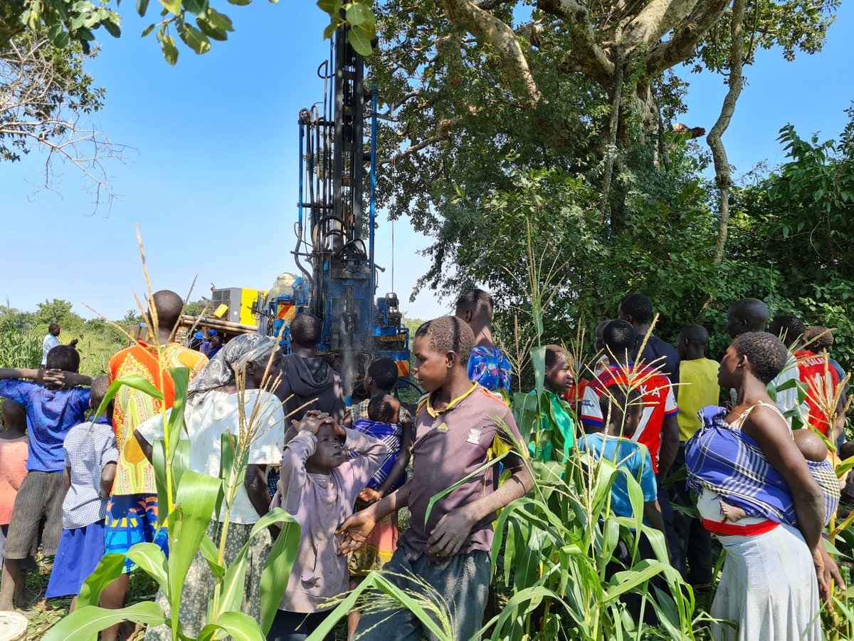 Lifeline (@intl_lifeline) on Twitter photo We celebrate #WorldWaterDay today with exciting news! The 4th year of our "Universal Access to #WASH" partnership with <a href="/charitywater/">charity: water</a> has officially kicked off and is slated to improve the lives of over 23,000 people in Northern Uganda!
#ruralwater #cleanwater #SDG6 We celebrate #WorldWaterDay today with exciting news! The 4th year of our "Universal Access to #WASH" partnership with <a href="/charitywater/">charity: water</a> has officially kicked off and is slated to improve the lives of over 23,000 people in Northern Uganda!
#ruralwater #cleanwater #SDG6