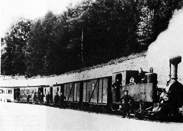 lokalgeschichte's tweet photo. Ein Fahrzeug der Bröltalbahn fährt wieder. Auf einer Museumsstrecke in Baden-Württemberg. #1860 #1967 #2021 #Asbach #Bahn #Bröltalbahn #Eisenbahn #Hennef #Ruppichteroth #Schmalspureisenbahn #Waldbröl
https://t.co/6BNXH0jbbz https://t.co/GCmfEJqdlp