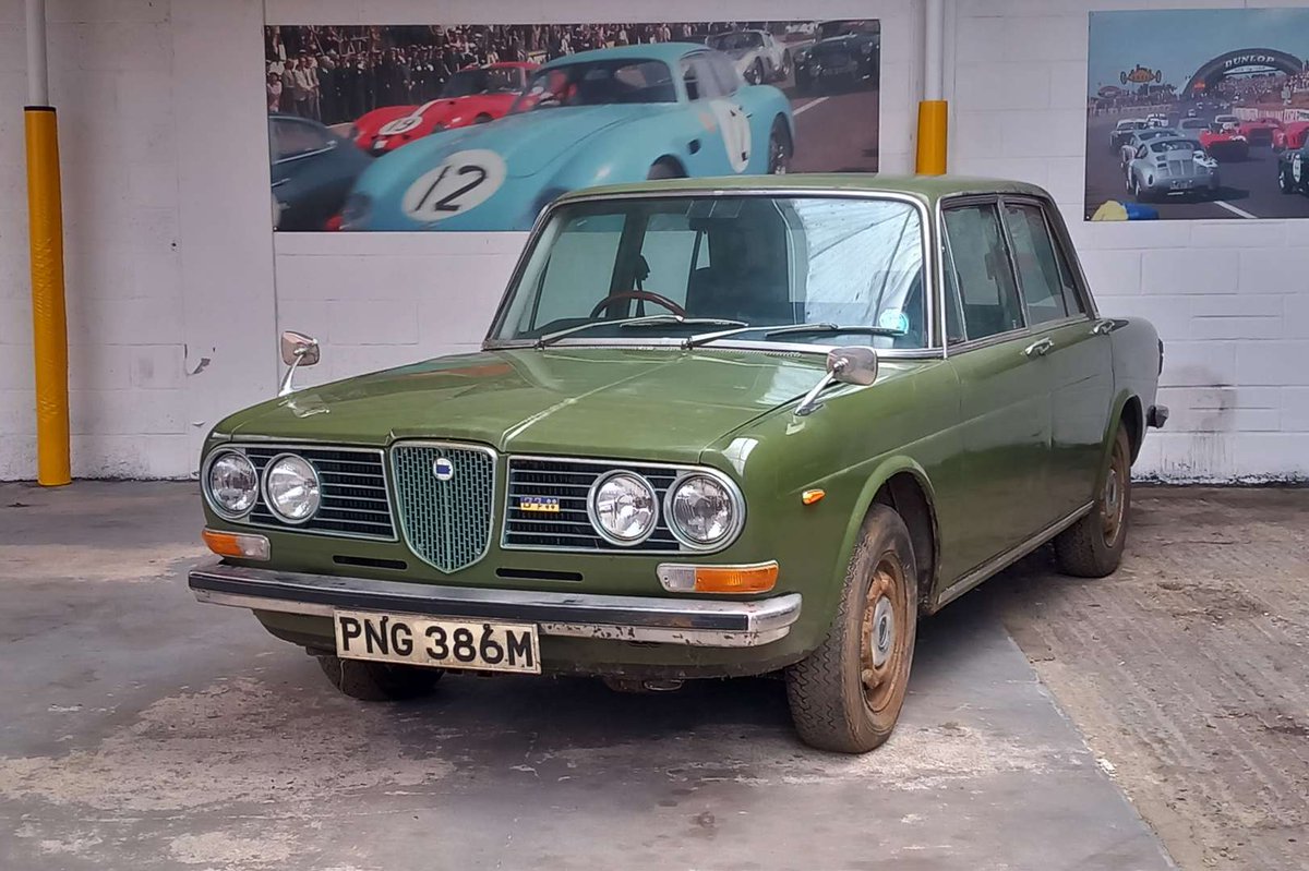 ACAKingsLynn's tweet image. 1974 LANCIA 2000
angliacarauctions.co.uk/classic-auctio…

This now rare Cascine Green Lancia 2000 was registered in January 1974 but has been stored in a wooden garage for the last 28 years and so now requires restoration or recommissioning.

#classiccars #classiccar #classicauto #kingslynn