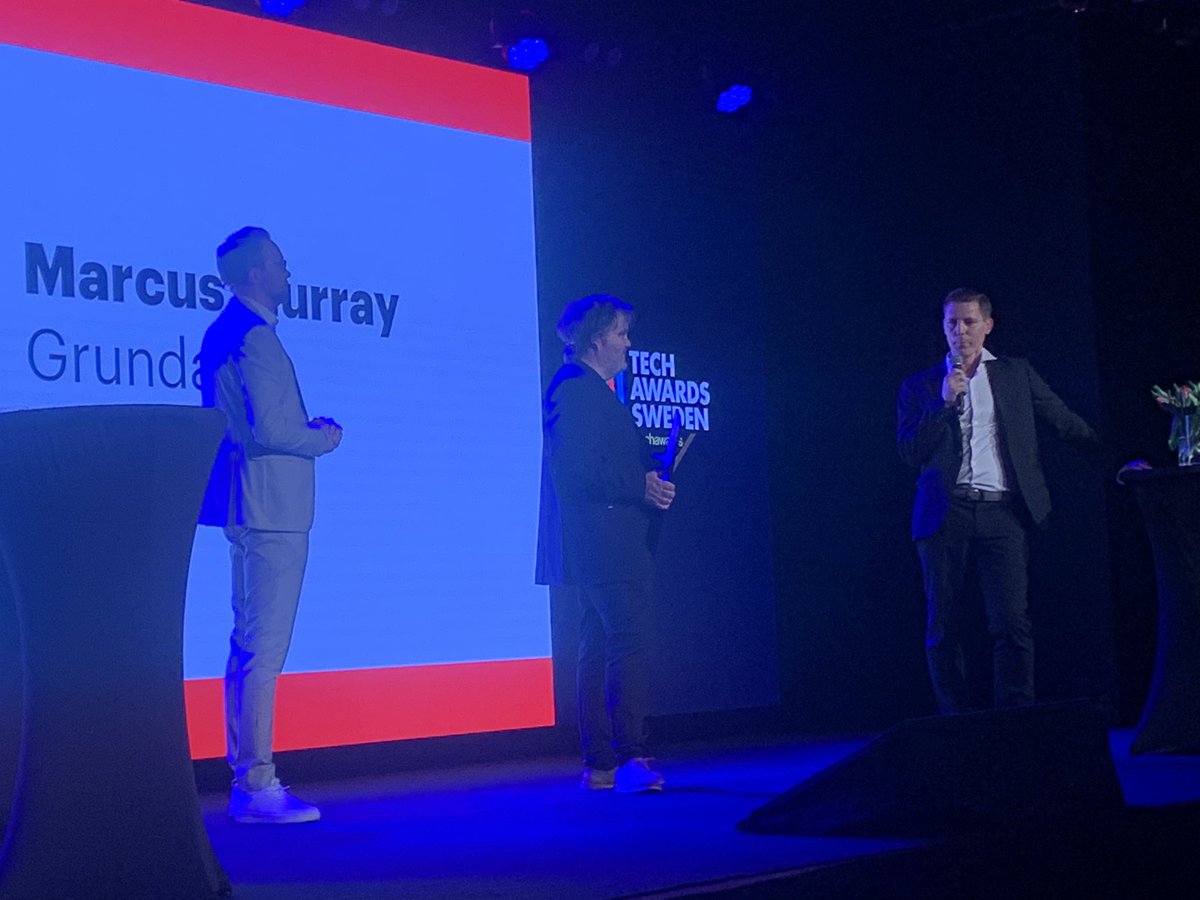 RichardOehme's tweet image. Har just delat ut årets säkerhetspris på #techawards Swedens Gala. Priset gick till @RecordedFuture - Stort grattis! Sedan syns genomslaget för #cybersäkerhet då priset för mest inflytelserika person på Tech50 listan gick till Marcus Murray @MarcusSweden  Truesec- välförtjänt!