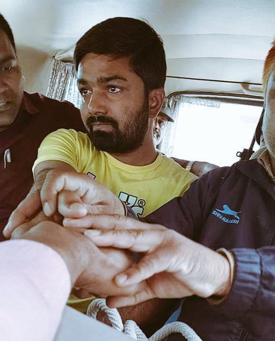 ChandPathakInd's tweet photo. मनीष कश्यप गरीबों की आवाज है, जिसने हमेशा सच का साथ दिया है। बॉलीवुड फिल्मों का पर्दाफाश किया है। जनता के अधिकार की आवाज है। इसे रोक नहीं सकता कोई, सभी सहमत हैं, तो कमेंट में #23_मार्च_बिहार_बंद लिखकर पुरजोर समर्थन करें 🙏💪🚩 https://t.co/eYKcRwHErY