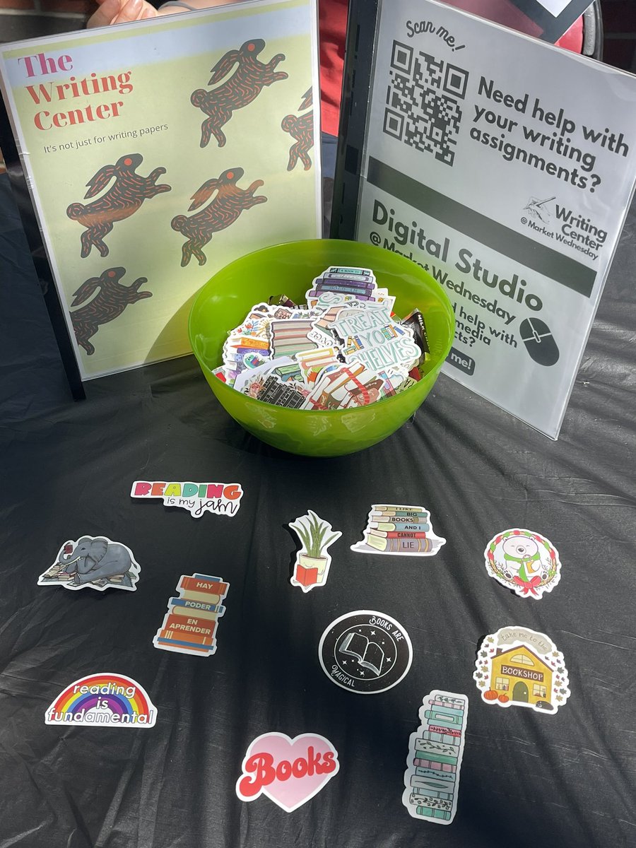 FSUDigiStudio's tweet photo. What a lovely day for Market Wednesday! Come on by and say hello. 🤩 https://t.co/j7QI39FLVa