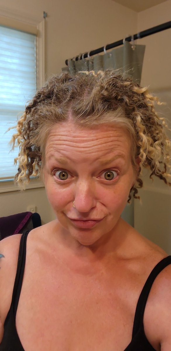 tishalee1976's tweet photo. @Dylanjakob00 Oh hey 👋 🤪 https://t.co/Qj53OQCZsO