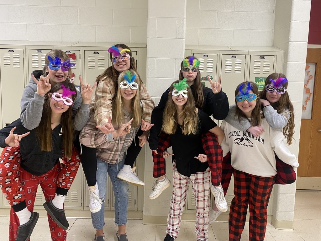 TippCitySchools's tweet image. It is World Language Week at Tippecanoe High School.  Students made Mardi Gras masks, Huichol yarn art,  and origami cranes.  #WEareTIPP #worldlanguageweek