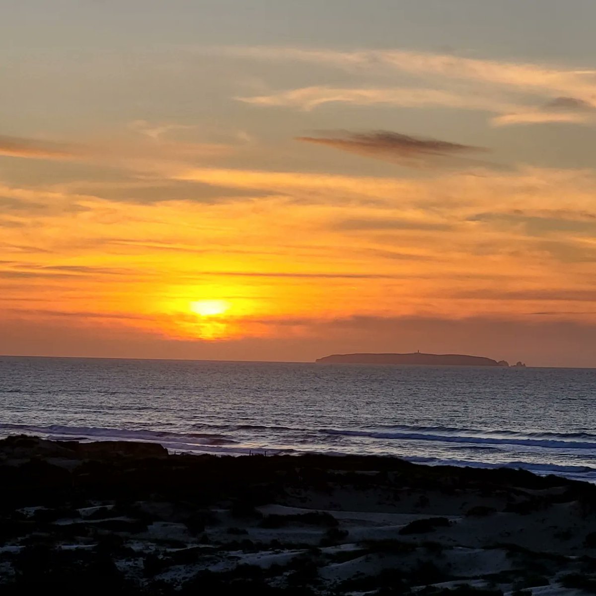 bingo_sm's tweet photo. Wow what a sun set https://t.co/3SDhI3CIn5