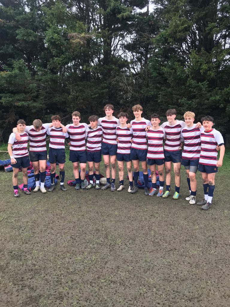 Our U16s rugby sevens squad have won their group at Rosslyn Park, and are now awaiting their play off game. 🤞💪🏻🏉

#comeondeanclose #deanclosesport #deancloserugby #deancloserugby7s #RoadtoRosslyn #RPN7s #deancloseflourish