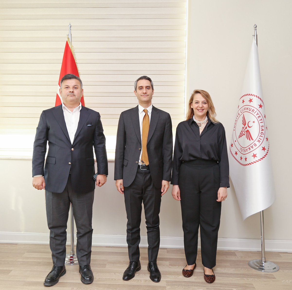 drbsbyk's tweet photo. Antalya Ticaret ve Sanayi Odası (ATSO) Başkan Yardımcıları Fatih Kabadayı ve Hatice Öz'e nazik ziyaretleri için teşekkür ederim.
@fatih_kabadayi @eczhaticeoz https://t.co/xi4yK5vmn1