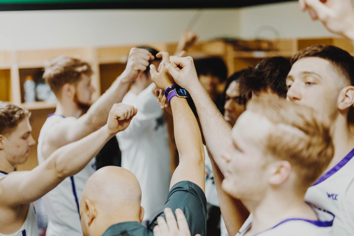 PortlandMBB's tweet photo. It's #PilotsGive day and we're excited to see the UP community come together for a great cause! Help us meet the needs of our fellow Pilots by making a gift to the area of UP that you love today.
🔗https://t.co/UwkmNzfPs3 https://t.co/e4z8flpuqX