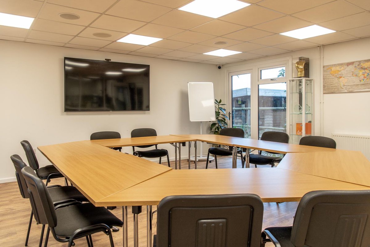 CATCHLeeds's tweet photo. We have multiple rooms available for hire, each with its own function and style, all set within the community gardens and educational farm. Enquire today to find out how we could support your corporate event, from corporate away days to off site meetings and training sessions. https://t.co/7CpJTGtRiu