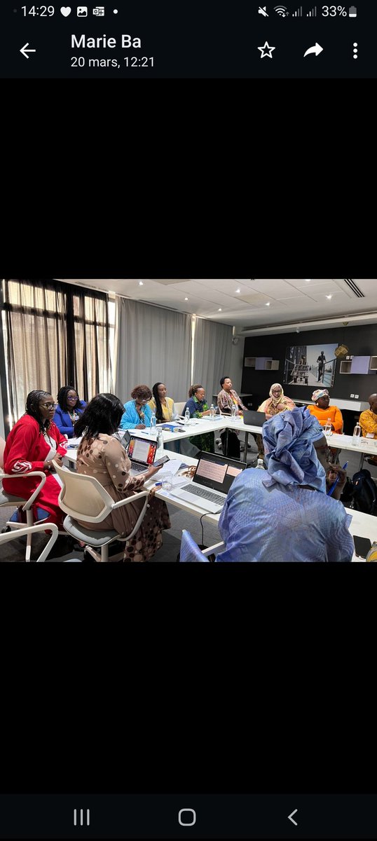 thiaba_sembene's tweet photo. La rencontre regionale des juristes du @POuagaPF a permis de recueillir des recommandations fortes des jeunes et des Osc pour l'amélioration du cadre  cadre legal dans la région. https://t.co/hzxteeHM0o