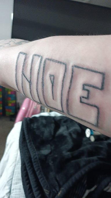 Got a new tattoo today 😍 https://t.co/cmYOCETWNn