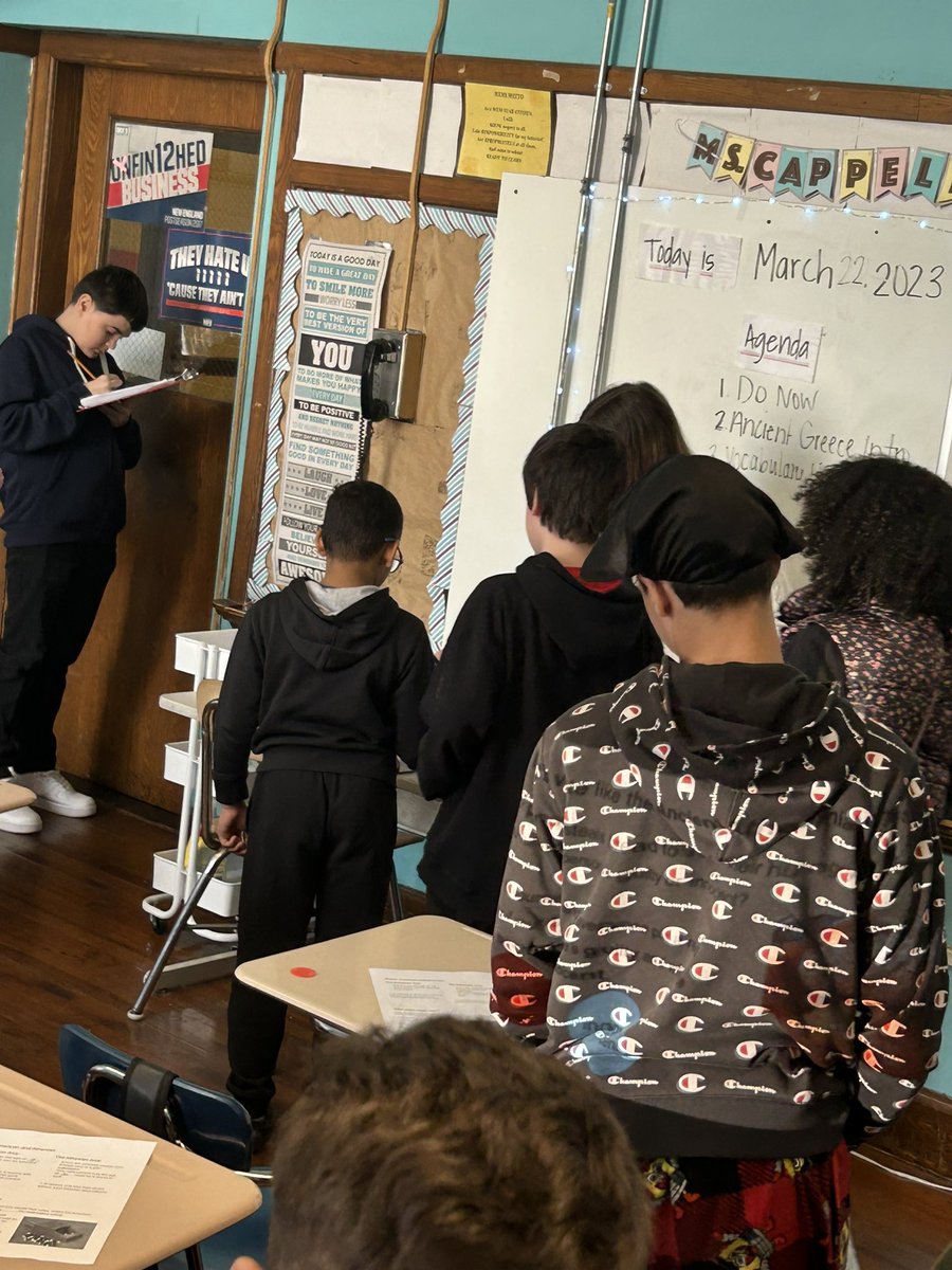 WPS_History's tweet image. Worcester East Middle School students are working with 20 Classics majors from @holy_cross to dive into the Athenian judicial system! @OCPLwps @worcesterpublic #civics