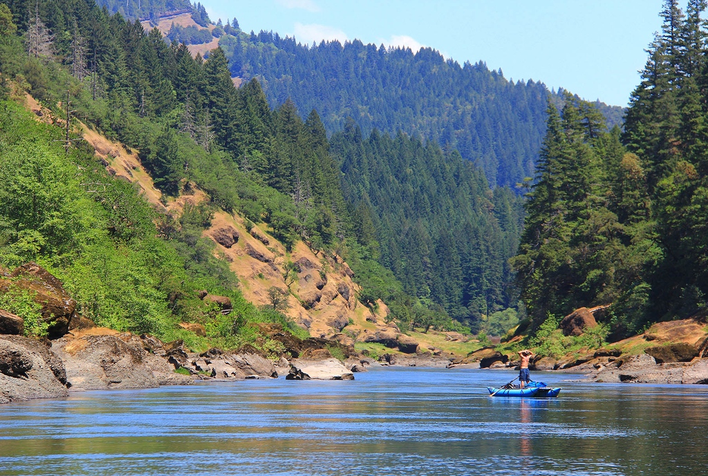 rogueriverkpr's tweet photo. Happy #WorldWaterDay! We are grateful for the mighty Rogue and all of the wildlife, recreation, drinking, and scenic values it offers us 💙 https://t.co/SnZPWfP46q
