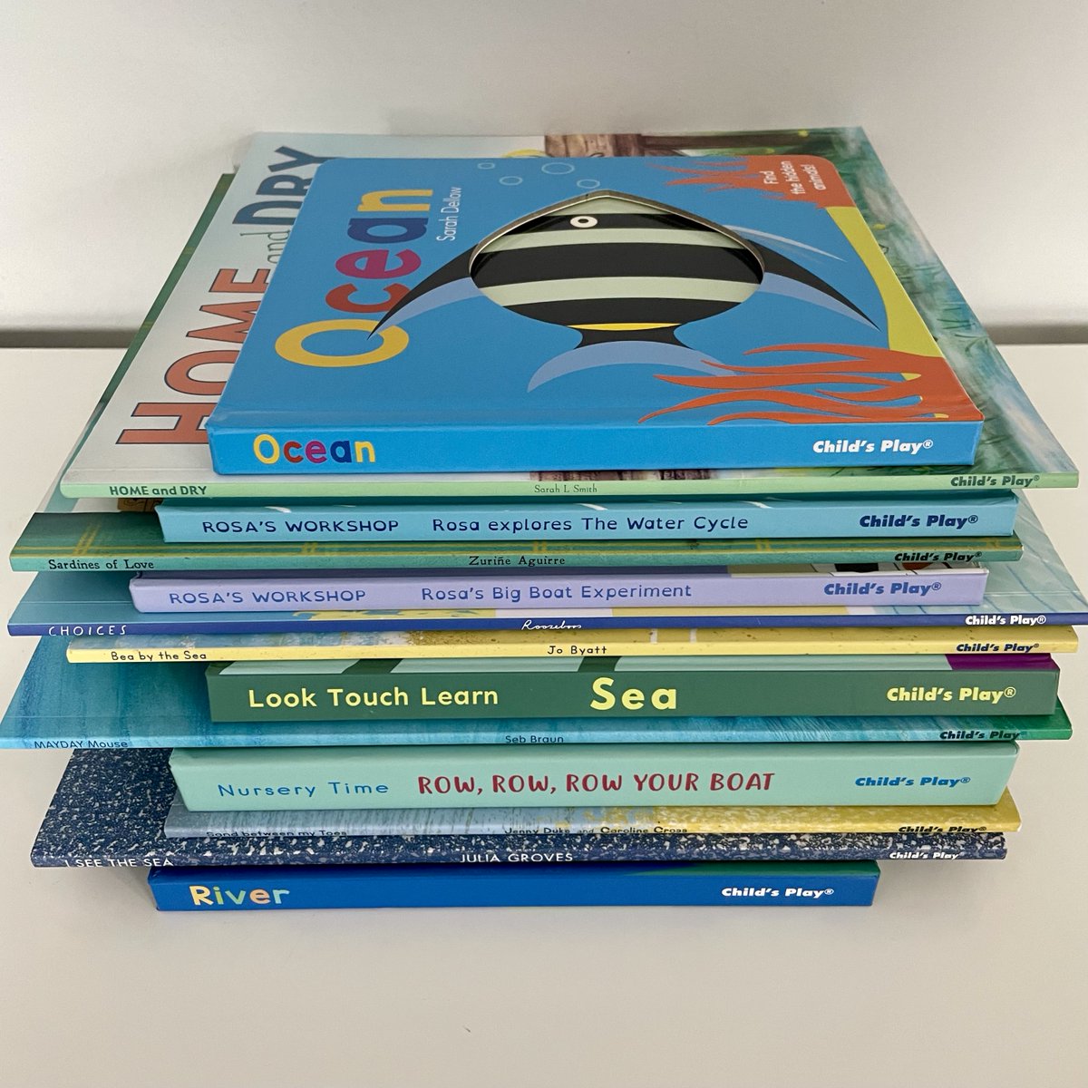Themed story times are a gentle and fun way to introduce new topics, encourage discussion and ideas. #WorldWaterDay Free activities to download, teaching resources, reading tips + more: childs-play.com #WaterAction #STEMkids #storytime #learningthroughplay