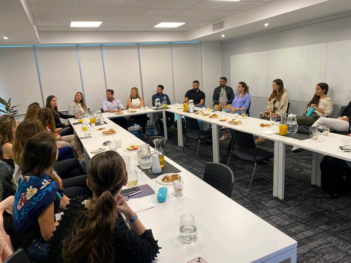 CamaraFintechAr's tweet photo. Gran mañana de trabajo entre los equipos de HR de las empresas de la Cámara!

📊 Pudimos repasar los principales puntos a trabajar durante el 2023, compartir experiencias y buenas prácticas.

💪 Se viene un año con muchas novedades! https://t.co/7N8SIT7fXs