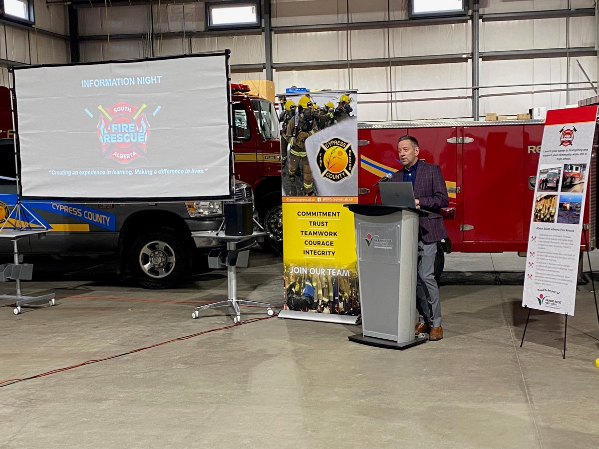 PrairieRoseSD8's tweet photo. A big thank you to the parents, students and fire department staff for joining us for the information evening last night for our new South Alberta Fire Rescue Academy 🚒.  If you were unable to make it, we have more information available on our website: https://t.co/gsp5JHh5IJ https://t.co/WO90Zo4FXp