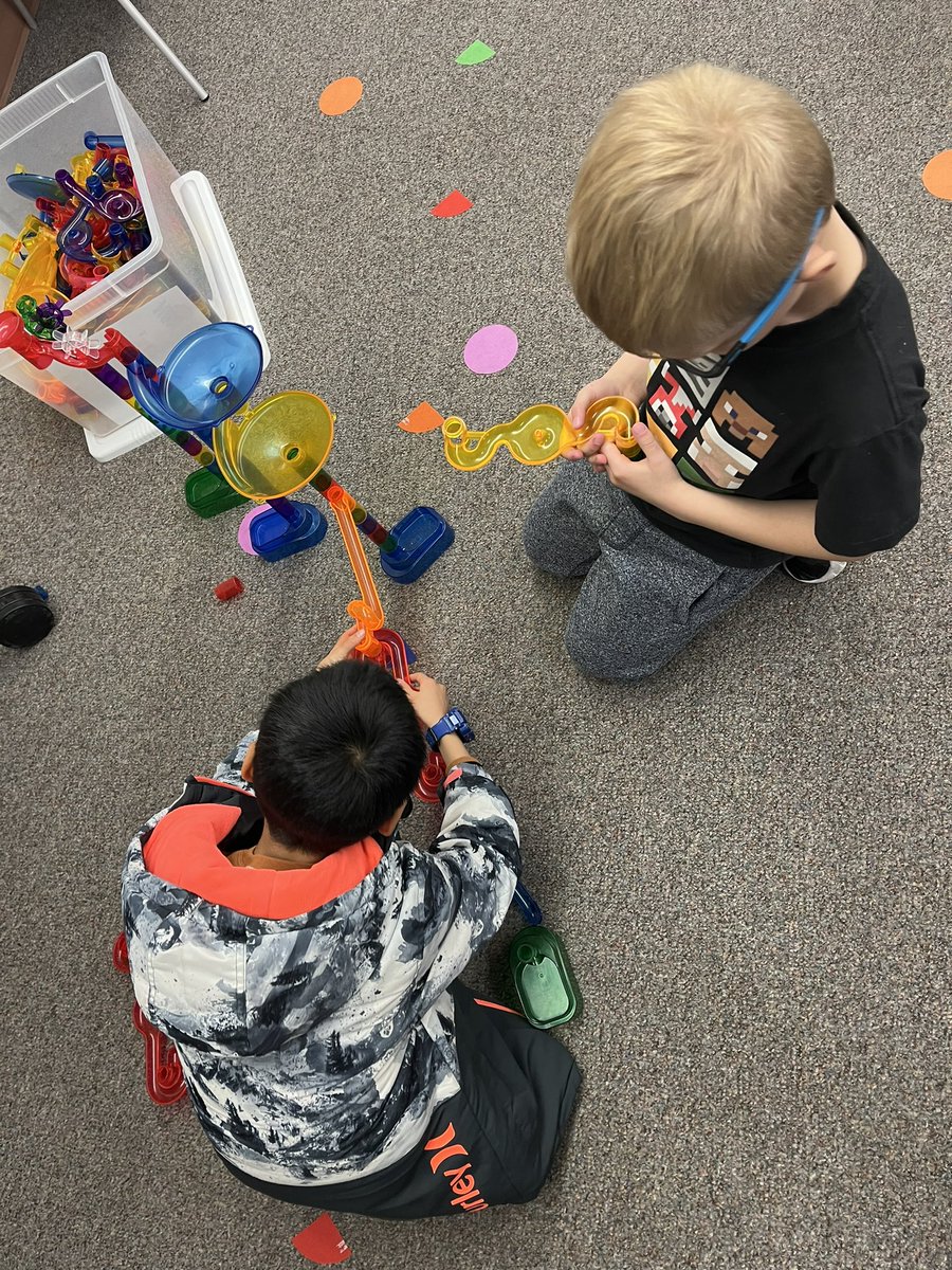 Miss Cross tweet media