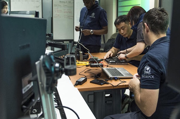 INTERPOL_HQ's tweet photo. Because cyber-attacks affecting one country or region can be easily replicated in another, law enforcement collaboration at the regional & international levels is crucial.
➡️ Using INTERPOL's broad reach & partnerships are key to preventing, investigating & disrupting cybercrime https://t.co/vfEF3V6JA1