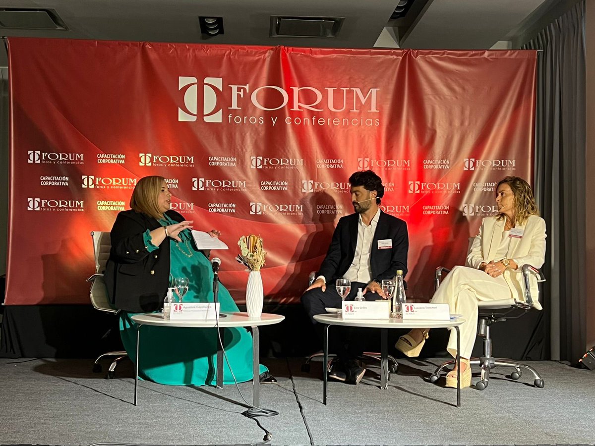 FIDESNET's tweet photo. 4to Bloque: Pilar III - Debida Deligencia
Entrevista a Luciana Trincheri, Vocal Consejo por MJyDDHH - UIF y Elio Grillo, Director de Supervisión de la UIF.
@forumeventos https://t.co/SiuIDtr1O1