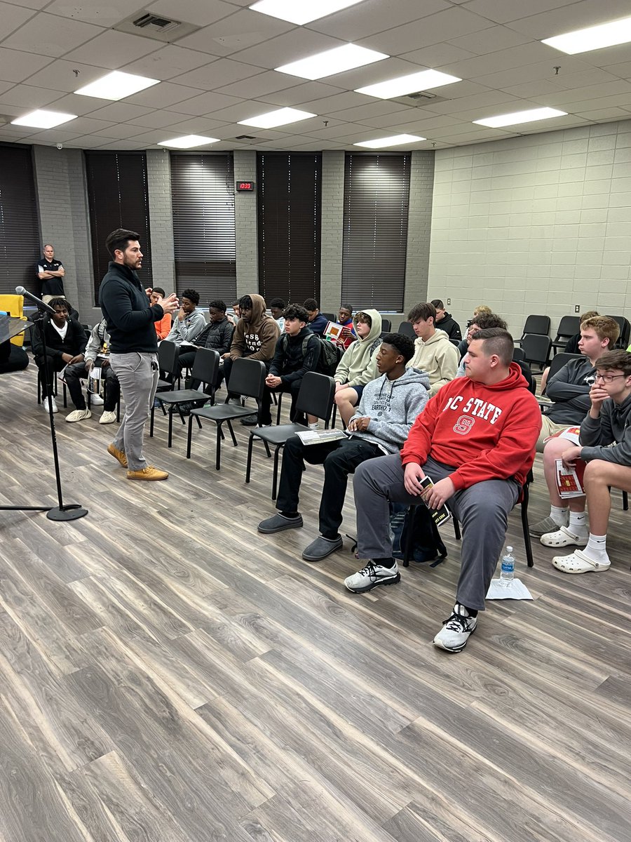 Great turnout at the Football Interest Meeting at Concord Academy today. It was exciting to get on campus to see our returning players and meet student athletes interested in playing football!
