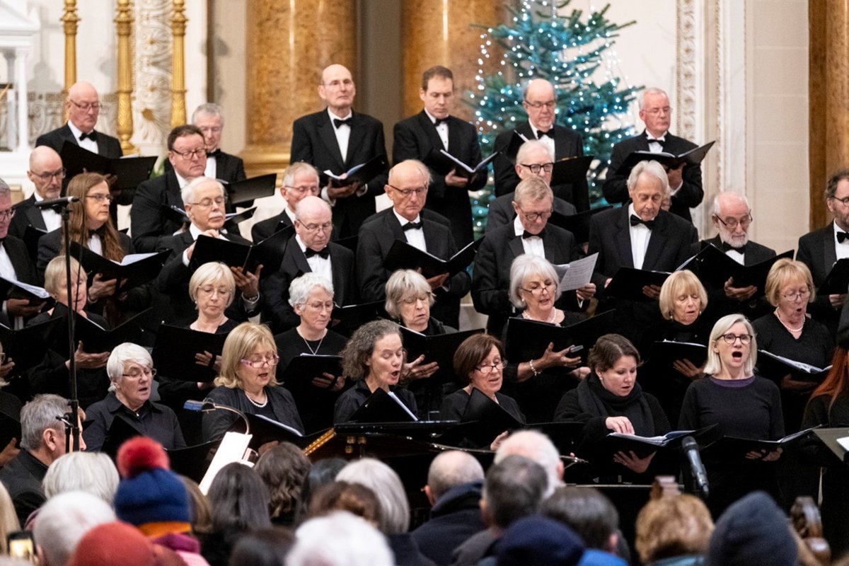 .@LyricLorcan has a pair of tickets to see The @guinnesschoir perform Mozart’s Requiem and Mass in C Minor concert in St Patrick's Cathedral on Saturday 1st April at 7.30pm & 1 night B&B for two people sharing at @BuswellsHotel in Dublin City on the night of the concert