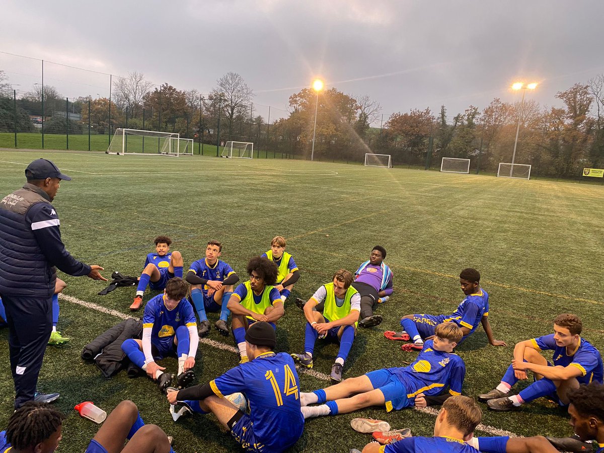 Romford FC tweet media