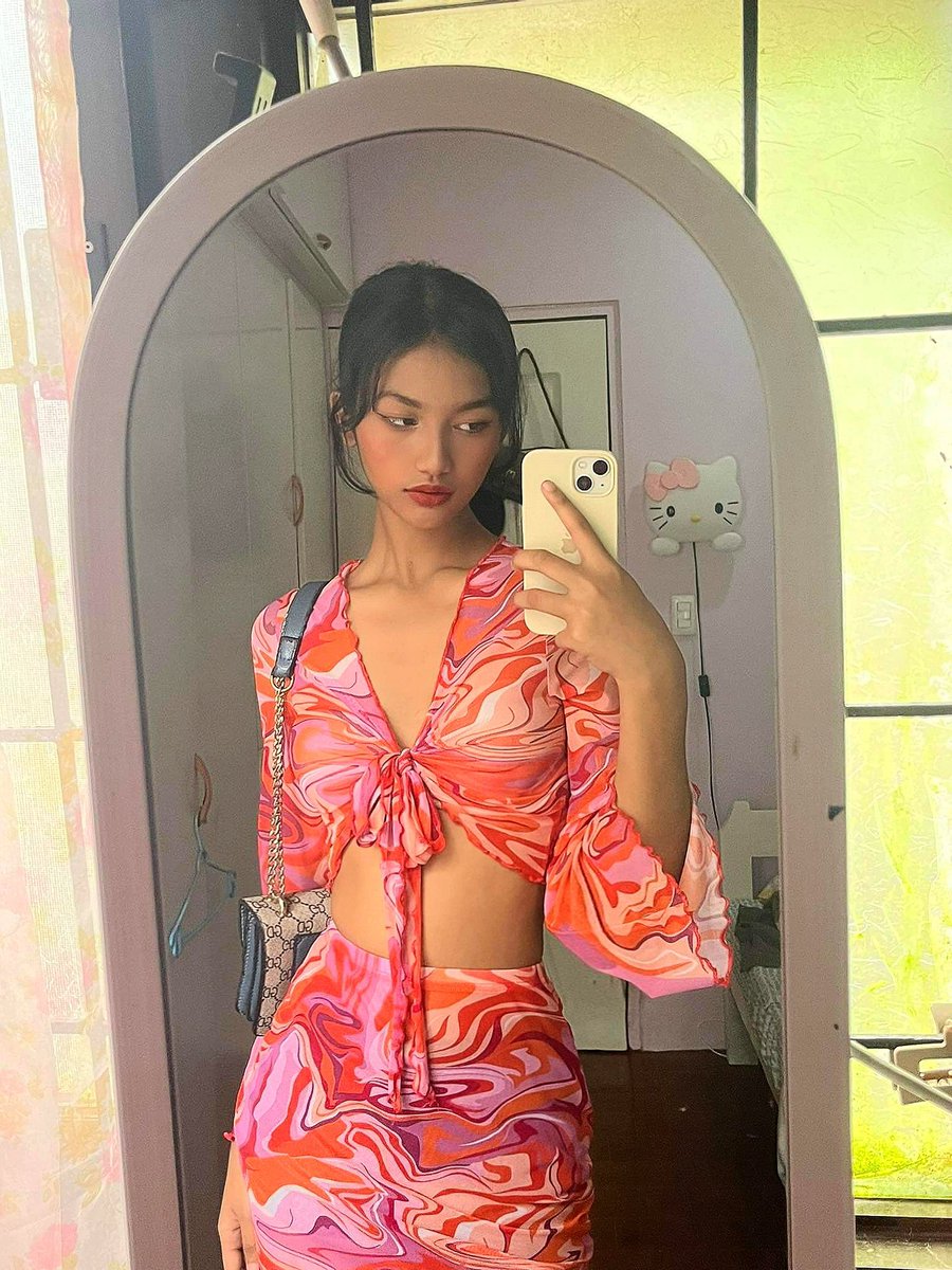 heeluvs_reen's tweet photo. 🧡 https://t.co/ZoMNs3ZzDq