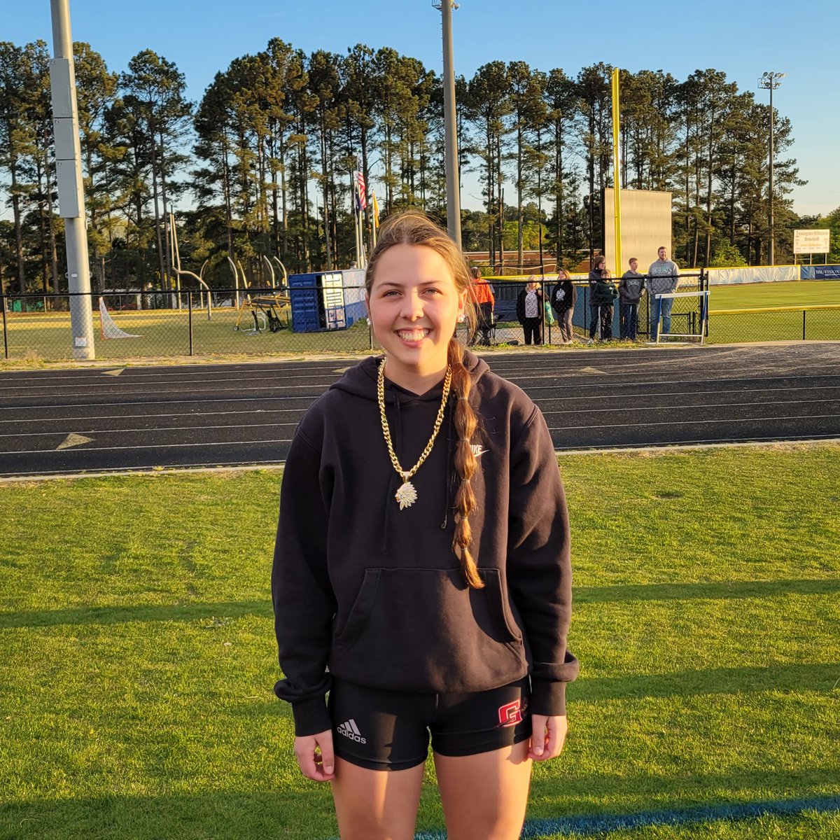 Runsthrowsjumps's tweet photo. PR CHAIN for Bailee Buzhardt!
100m 14.37
200m 30.82 https://t.co/aZAT8agS2w