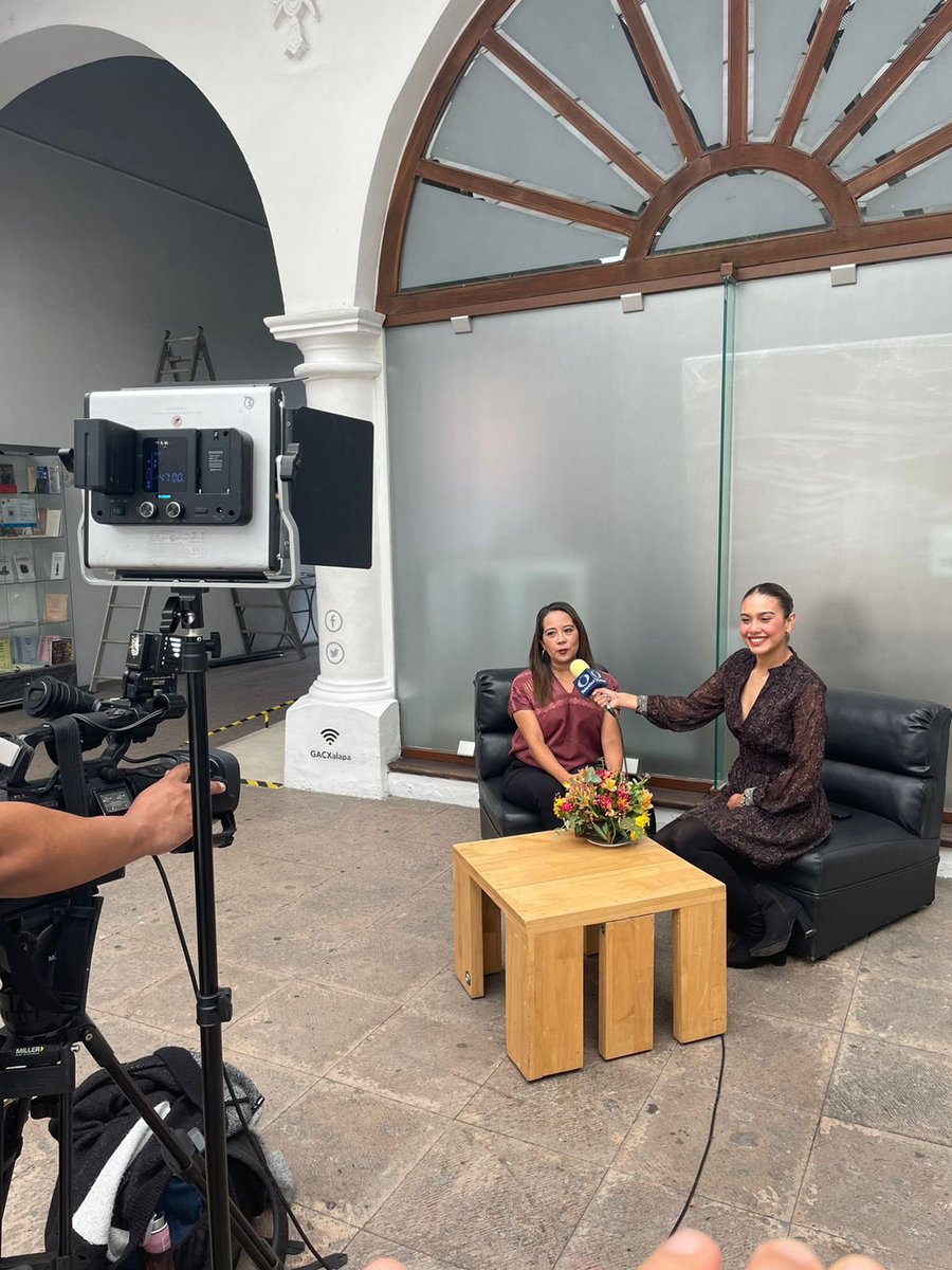 Cristy_delarosa's tweet photo. Entrevista para Telever hablando de 7 Coincidencias: concierto para 6 arpas y 1 piano.
Sábado 15 de abril 6 pm sala grande del teatro del estado https://t.co/awiMiTPUdo