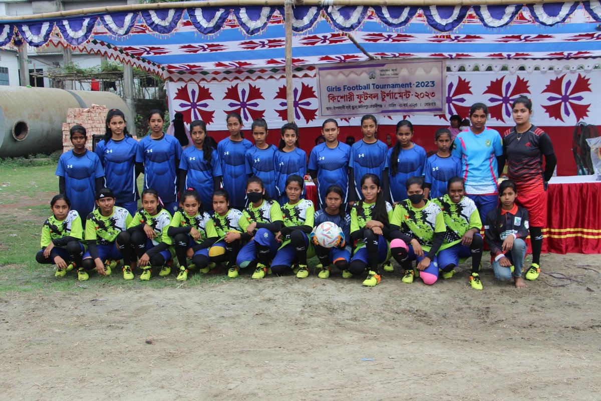 BadabonS's tweet photo. @BadabonS girls movement to combat early marriage by facilitating girls football team at Keranjganj. #girlsrights #collectiveactions #feministmovements https://t.co/9H8EOOnyIo