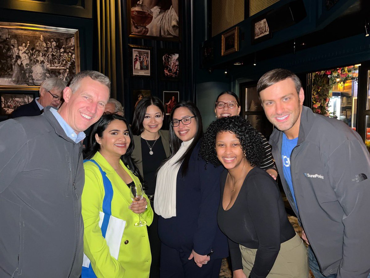 SurePointTech's tweet image. We enjoyed connecting with our NYC User Group for an evening of cocktails &amp;amp; conversation yesterday. “It was great being with our NYC User Group. We appreciate Group Chair Sharinna Luna’s efforts in bringing the #SurePointCommunity together,” said SurePoint’s Laurence Winters.