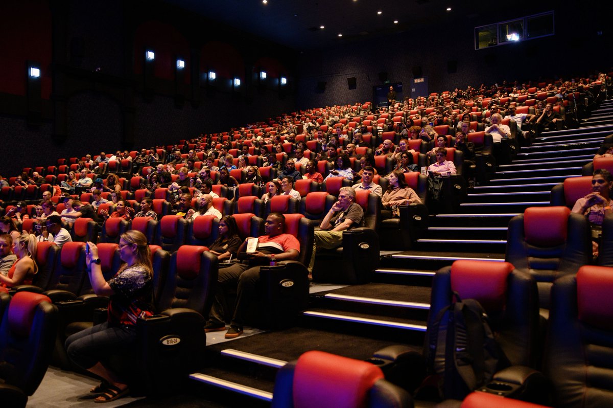 Alfonzowords2's tweet photo. The sheer size & magnitude of the cinema though! WOW🙆‍♂️😍🤘
At the #JohnWick4SA Premiere w/ 
@StarburstPromo 
Look at that sea of people! It is astonishing, doesn't feel cluttered & is just open spaced really well. 
IL GRANDE at @MONTECASINOZA  is a true marvel of cinematic experience. 
Didn't matter where we sat, didn't have to crane necks or crack backs or squint eyes to seen. 
What an unearthly experience to watch #johnwick4 in. You've got to experience it for yourself to understand.