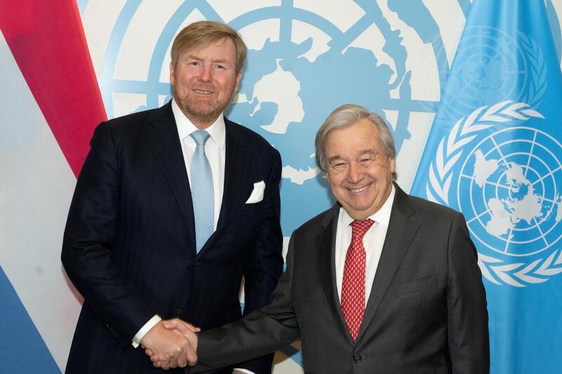 In a meeting today, the Secretary-General thanked His Majesty King Willem-Alexander, King of the Netherlands, for co-chairing the 2023 Mid-term Comprehensive Review on the Implementation of the Water Action Decade. un.org/sg/en/content/… 📷UN Photo