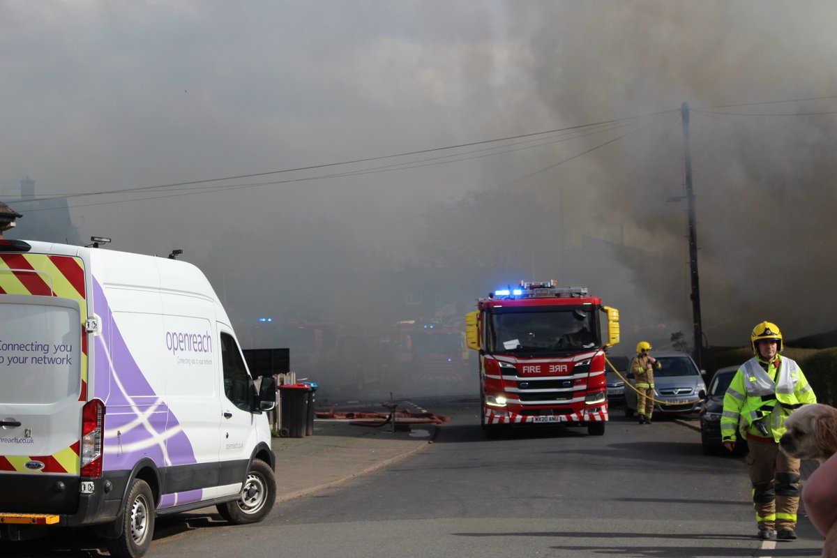 Good news from the fire service, all persons accounted for from the flat blaze in #Winsford - pic G Cawley
northwichguardian.co.uk/news/23404797.…