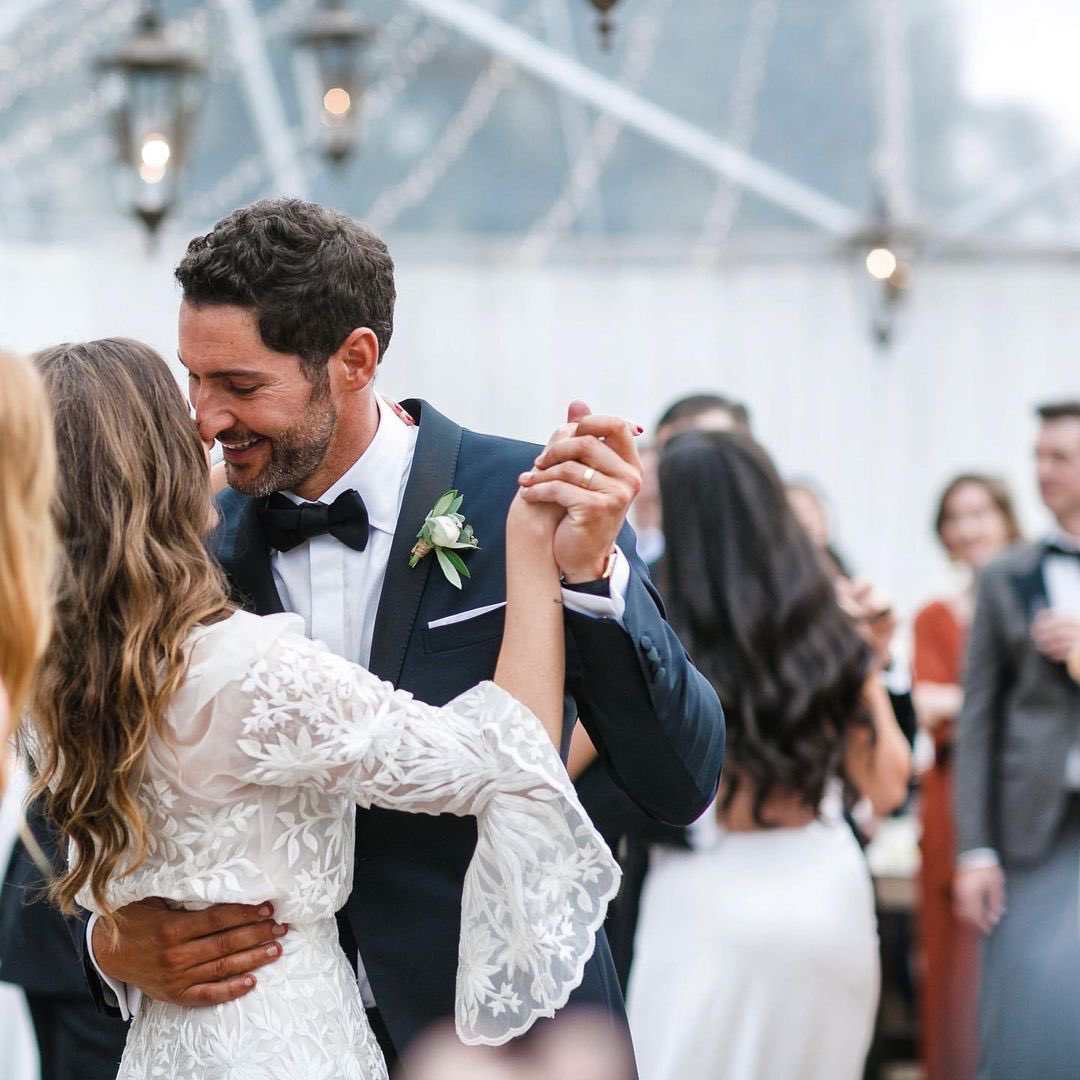 AprilSims's tweet photo. Be the reason someone feels welcomed, seen, heard, valued, loved. - #thepoetics 

Such a cute couple.
@MoppyOpps @tomellis17 
#lucifan #lucifam #LuciferMovie #lucifermorningstar https://t.co/1Y9ZxBKkLc