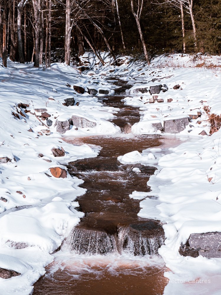 Small #mountain #stream in #winter.

#hiking #nature #NatureBeauty #naturelovers #NaturePhotography #outdoorfun #outdoorlovers #theoutdoors #snow