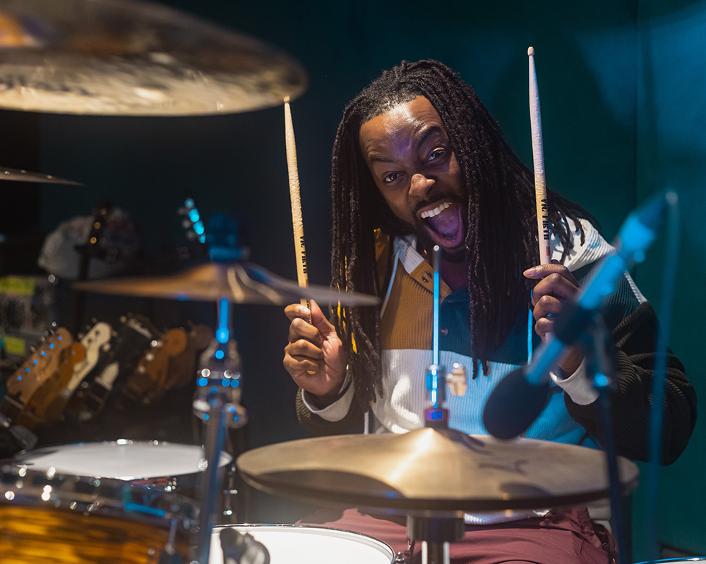 The UK Drum Show (@theukdrumshow) on Twitter photo Dexter Hercules to Appear <a href="/theukdrumshow/">The UK Drum Show</a>
Dexter will be appearing in the <a href="/mikedolbearcom/">mikedolbear.com</a> Room in association with <a href="/PearlDrumsEuro/">Pearl Drums Europe</a>, <a href="/ZildjianCompany/">Zildjian Company🌕</a> @EvansDrumheads & <a href="/vicfirth/">Vic Firth</a>
<a href="/PearlDrumCorp/">Pearl Drums</a> <a href="/zildjianGBI/">Zildjian UK</a>
drummersreview.com/news/dexter-he… Dexter Hercules to Appear <a href="/theukdrumshow/">The UK Drum Show</a>
Dexter will be appearing in the <a href="/mikedolbearcom/">mikedolbear.com</a> Room in association with <a href="/PearlDrumsEuro/">Pearl Drums Europe</a>, <a href="/ZildjianCompany/">Zildjian Company🌕</a> @EvansDrumheads & <a href="/vicfirth/">Vic Firth</a>
<a href="/PearlDrumCorp/">Pearl Drums</a> <a href="/zildjianGBI/">Zildjian UK</a>
drummersreview.com/news/dexter-he…
