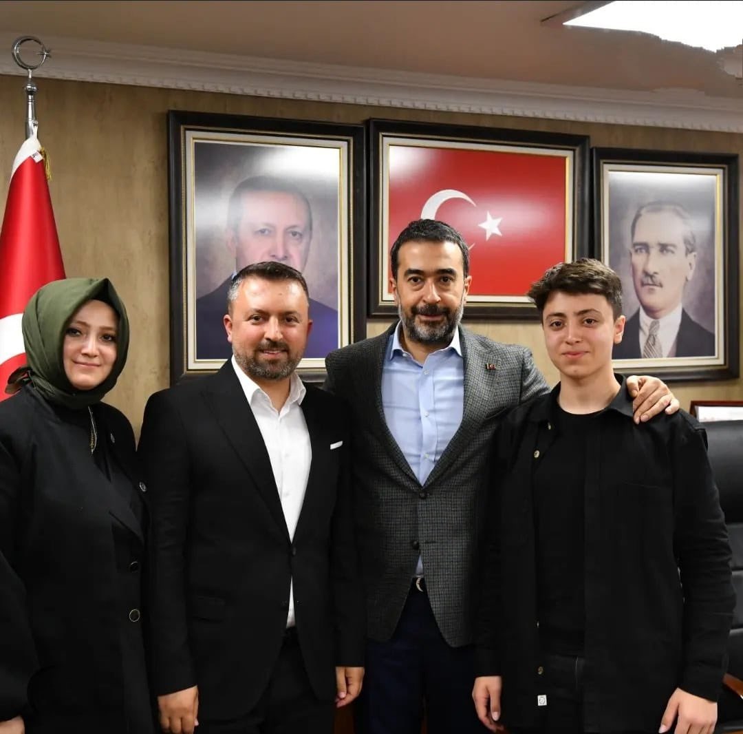 enes_sismann's tweet photo. Millete hizmet yolunda yine yeniden niyet hayr,akıbet hayr istikamet üzere yola çıktık.
Bismillah…
@RTErdogan 
@erkankandemir
@hakanhanozcan 
@AkpartiAnkara https://t.co/FRL1DPdv3h