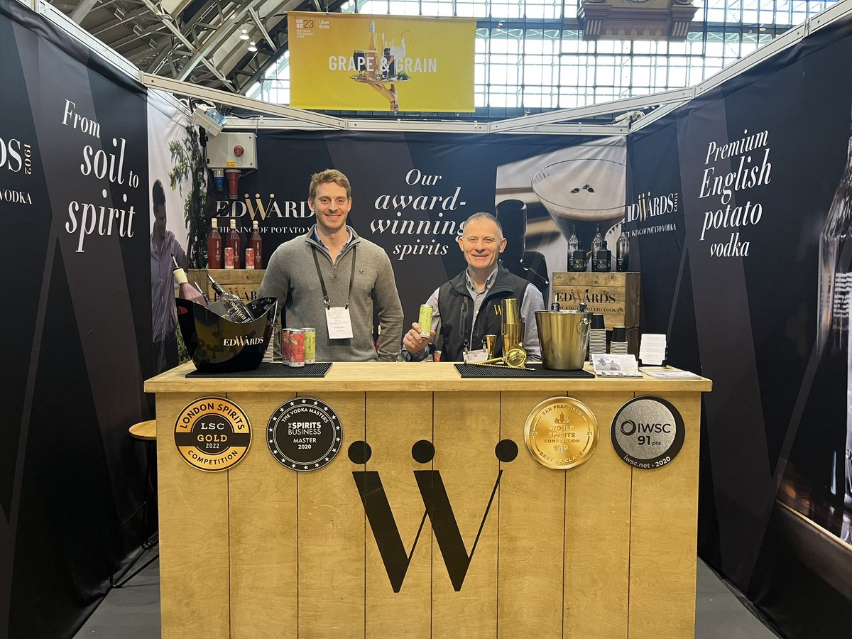 Thanks to everyone who stopped to try our spirits and say Hi to the team @NRBManchester last week

It was great to meet so many new faces - watch this space, Manchester and the North West.  Edwards 1902 will be gracing your bar scene very, very soon… 🍸🍸