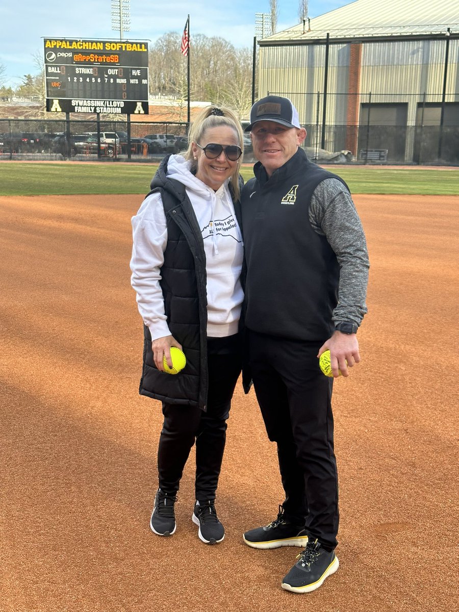 AppWrestling's tweet photo. Thanks to @AppStateSB for having SoCon Coach of the Year @CoachJMBentley out to throw the first pitch this week!
#ReAchTheSummit https://t.co/HR2bDHt5NL