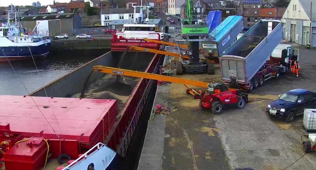 2,075 MT of #OSR from United Oilseeds growers in the Borders being loaded onto the MV Bon Vivant at Berwick today @ajhmilne <a href="/McGregorFarms/">McGregor Farms</a> <a href="/saos_agri_coops/">SAOS - #workingtogether, what can we do for you?</a> <a href="/pennock66/">Ray</a> <a href="/BeckiiGibbs/">Beckii Gibbs</a> <a href="/Tula205/">James  Hood</a> <a href="/holly_gourley/">Holly Gourley</a> <a href="/Tula205/">James  Hood</a> <a href="/BeckyBeesley1/">Becky Beesley</a> <a href="/Aland1978/">Alan Davies</a>  @beckycrocombe @AaronCantrill1 <a href="/owencuos/">Owen Cligg</a>
