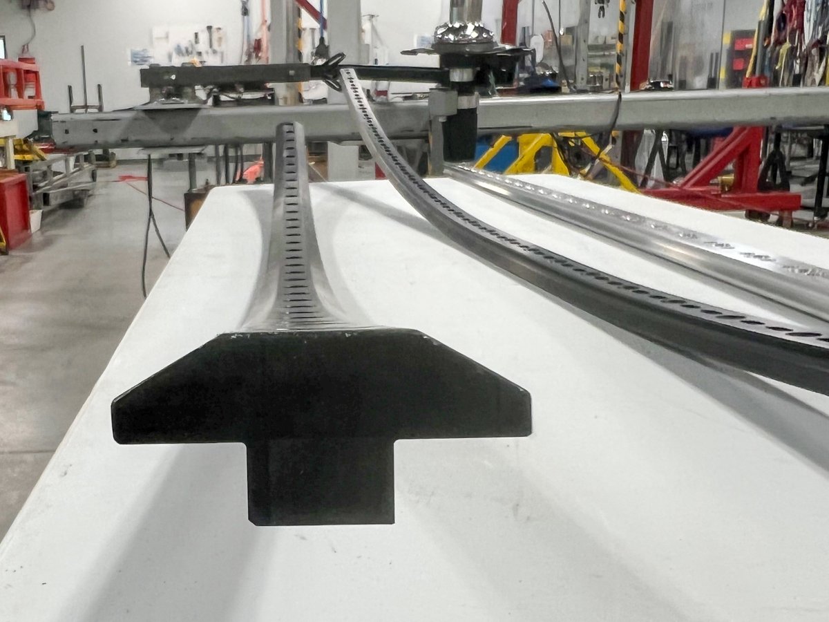 Most sailors take traveler cars and tracks for granted. Not in the America's Cup. The extreme sail trimming &amp; roll stability requirements of the AC75 &amp; AC40 required us to redevelop hardware for a whole new performance level. We welcome the challenge → seahorsemagazine.com/189-content/ma…