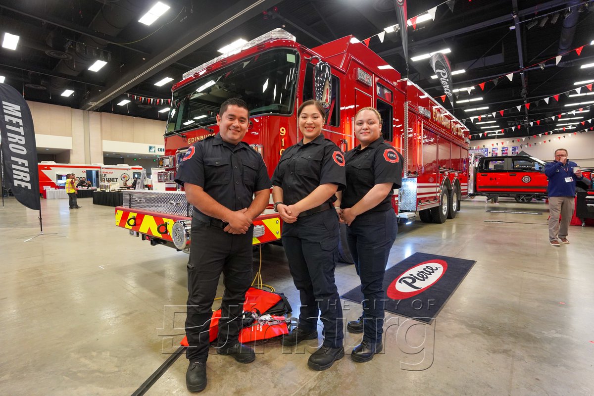 cityofedinburg's tweet photo. The new Edinburg FD pumper truck and rescue pumper tanker are on display at the South Texas All Hazards Conference Exhibit Hall! #EdinburgProud #AlwaysOnHand ๐ฅ ๐ ๐งฏ ๐จโ๐ https://t.co/5zeHMEfswi