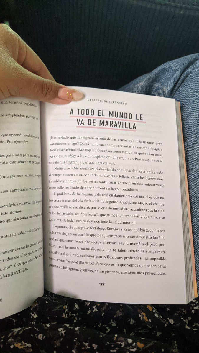 andreaparedees_'s tweet image. #hellofears