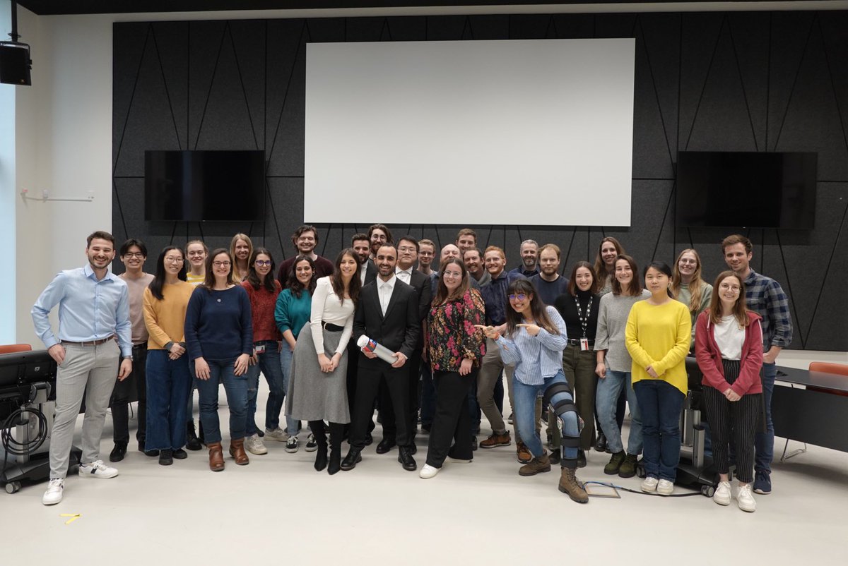 Today <a href="/arxmanos/">Emmanouil Archontakis, PhD</a> defended his PhD on Quantification of Nanomaterials with Spectrally-Resolved Super-Resolution Microscopy. Congratulations for this big achievement, and good luck in your next job at ASML! We’ll miss you, Dr.! #N4N <a href="/Fluo_renzo/">Lorenzo Albertazzi</a> @TUeindhoven