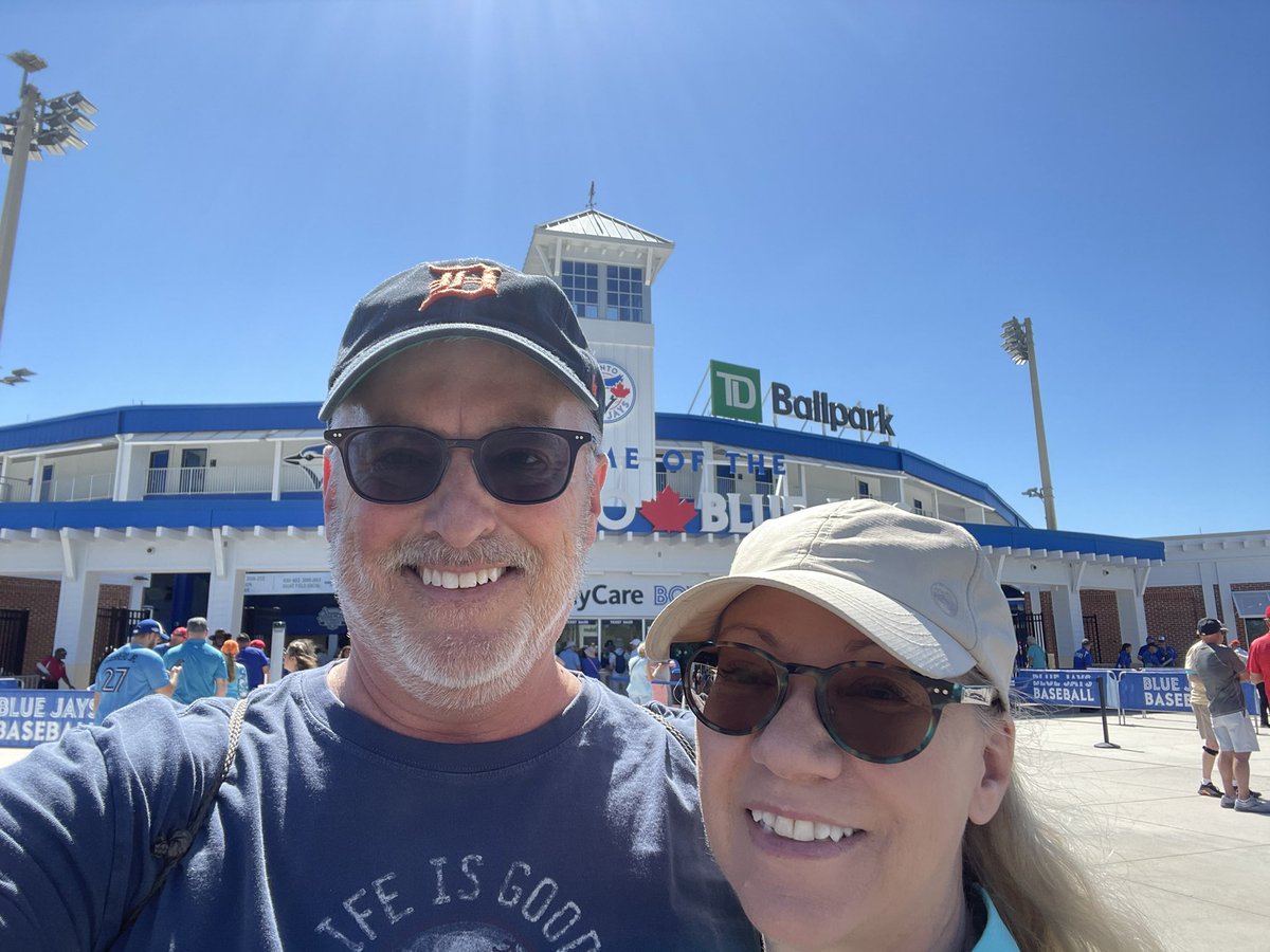 mblawt's tweet photo. Time for baseball ⚾️ in Dunedin, Baltimore and Toronto. Nice day, life is good! 😎☀️#experiencesnotstuff https://t.co/ePQkpHYKjM
