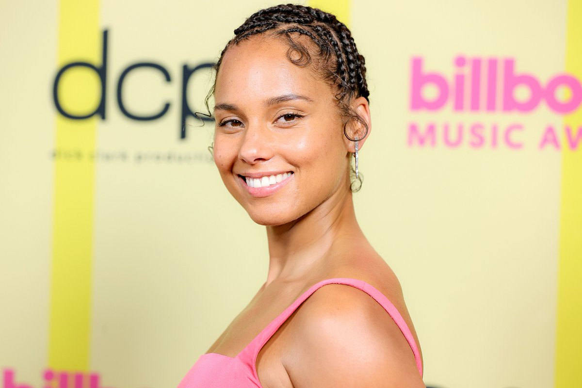 Tackle HIV (@tacklehiv) on Twitter photo .<a href="/aliciakeys/">Alicia Keys</a> has been an important figure in helping spread awareness about HIV 👏
In 2003 the singer co-founded Keep a Child Alive, an organisation that helps support families living with HIV in Africa and India.
<a href="/ViiVHC/">ViiV Healthcare</a> .<a href="/aliciakeys/">Alicia Keys</a> has been an important figure in helping spread awareness about HIV 👏
In 2003 the singer co-founded Keep a Child Alive, an organisation that helps support families living with HIV in Africa and India.
<a href="/ViiVHC/">ViiV Healthcare</a>