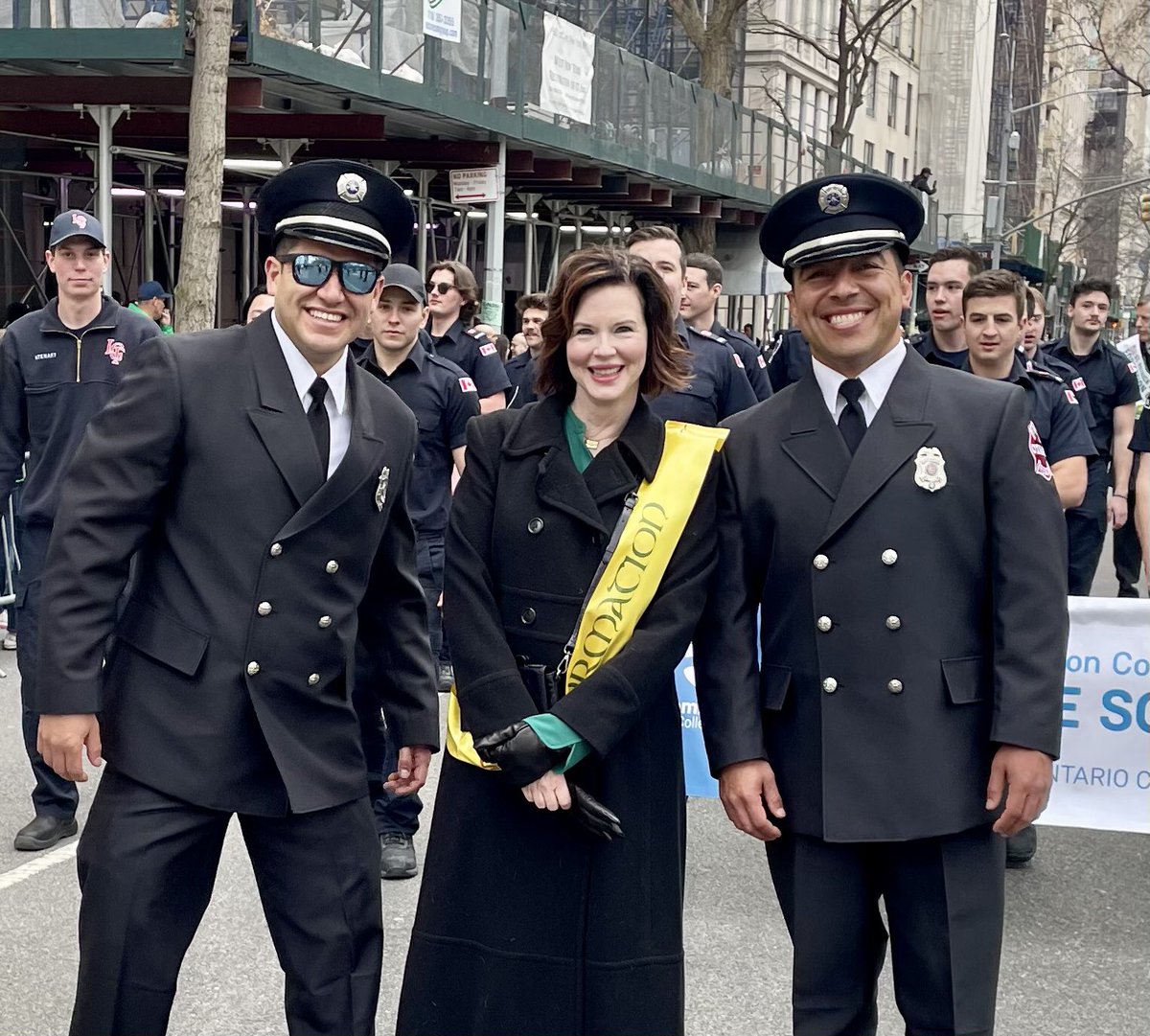 SoberStPatsDay's tweet photo. โฆwe were happy that we had @endersisland #pipesanddrums leading us up the avenue & #outoftown ๐จโ๐ ๐ฉโ๐ @LambtonCollege #FireSchool #Ontario with us in bringing up the rear!
Join us next year Jim!
#lineofmarch
#soberstpatricksday https://t.co/iWudD0ENTp