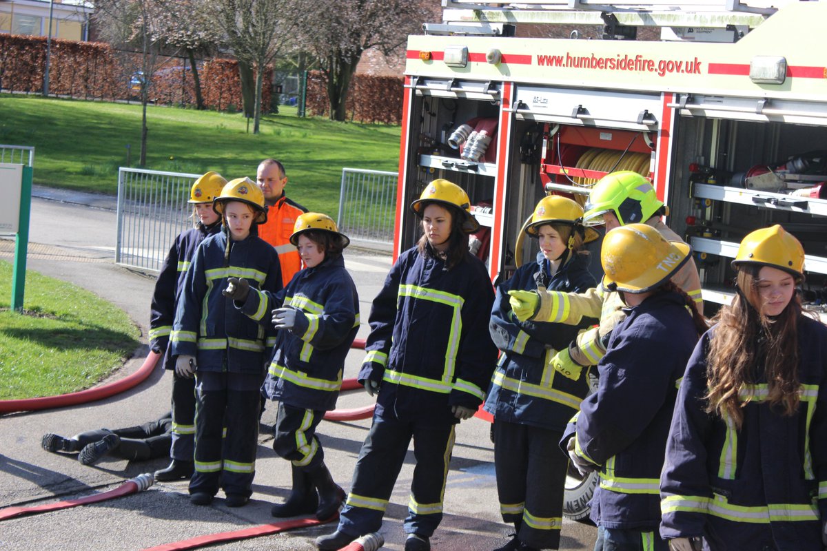 Today saw 9️⃣7️⃣ young people from our #PLInspires programme take part in a day of inspiration at @BishopBurton! ⭐ 

Thanks to @HumbersideFire and @hyetteducation for delivering inspirational workshops for the students 🧡

👉 Find out more: tigerstrust.co.uk/news/tigers-tr…

@PLCommunities